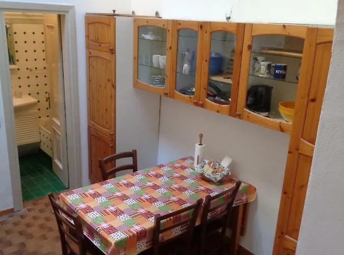 Olona Place 3 Апартаменты *