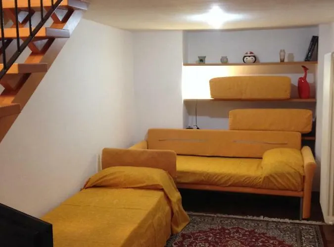 Olona Place 3 Апартаменты *